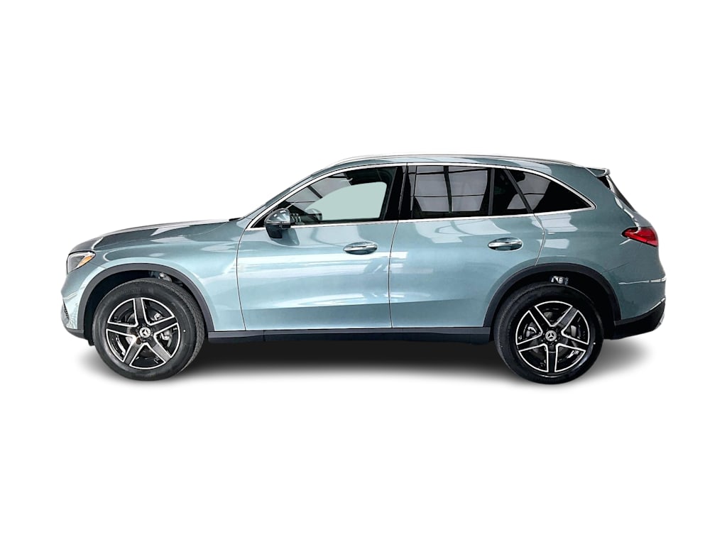 Thumbnail: 2026 Mercedes-Benz GLC - 3
