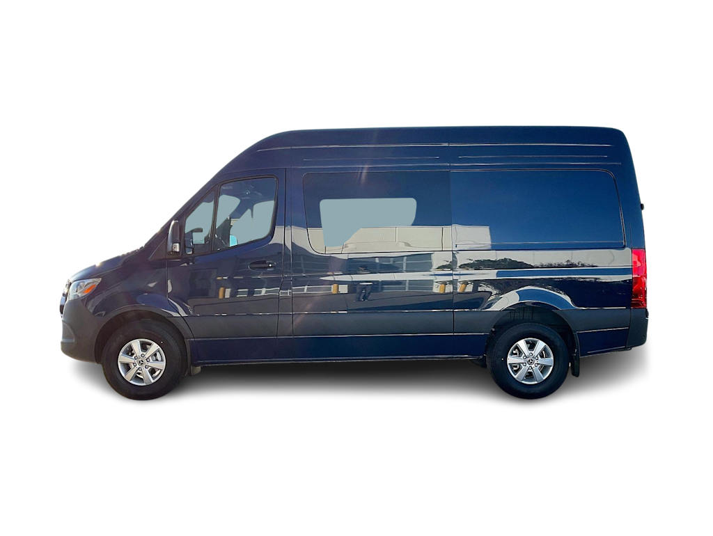 Thumbnail: 2026 Mercedes-Benz Sprinter - 3