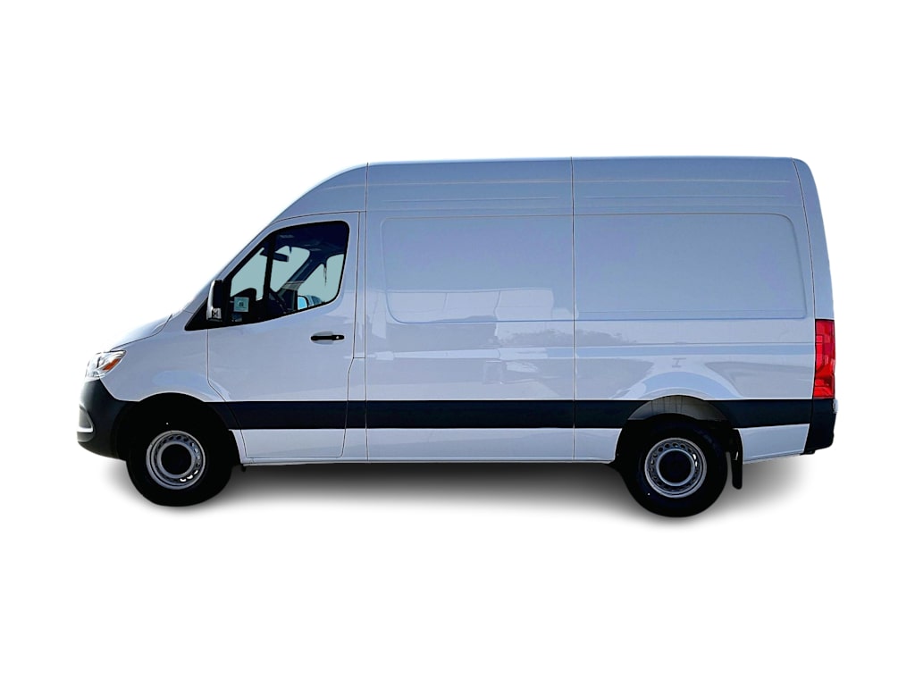 Thumbnail: 2026 Mercedes-Benz Sprinter - 3
