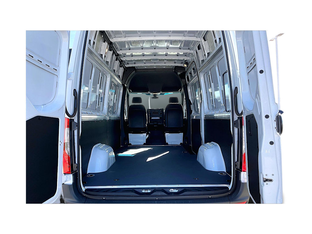 Thumbnail: 2026 Mercedes-Benz Sprinter - 17