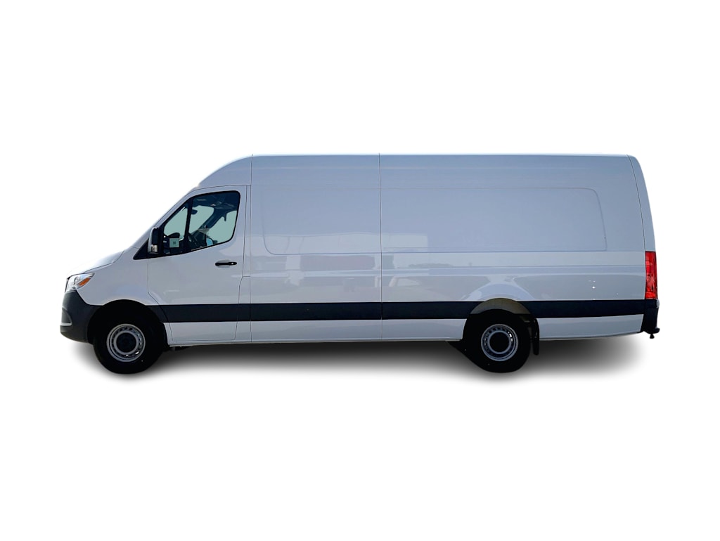 2025 Mercedes-Benz Sprinter 2500 3