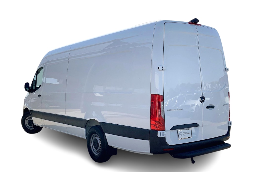 2025 Mercedes-Benz Sprinter 2500 4