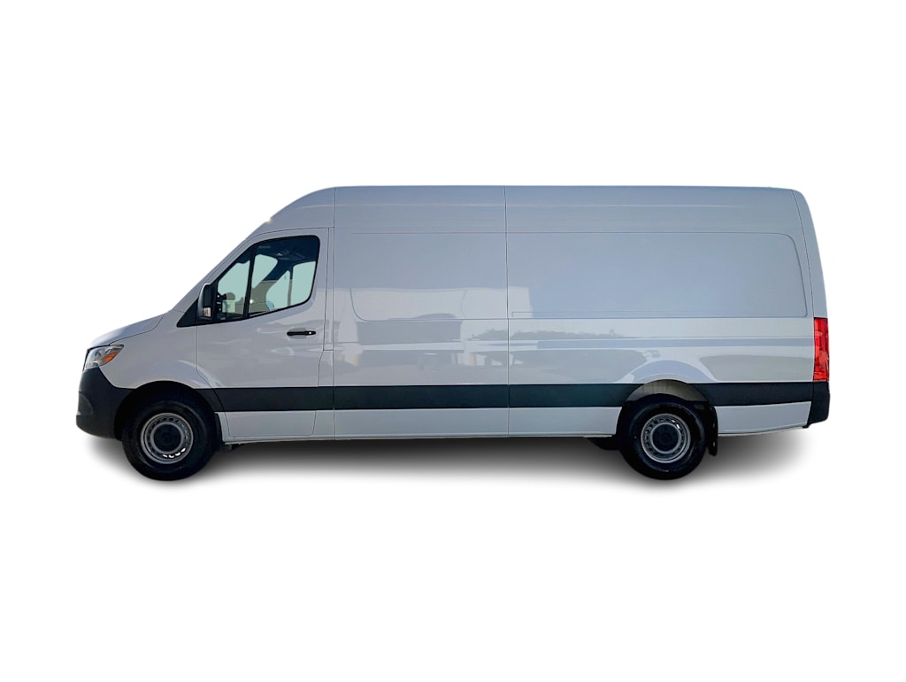 2025 Mercedes-Benz Sprinter 2500 3