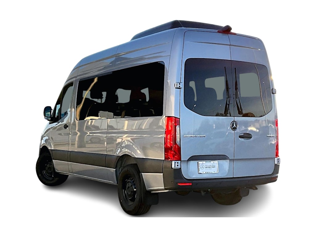 Thumbnail: 2025 Mercedes-Benz Sprinter - 4