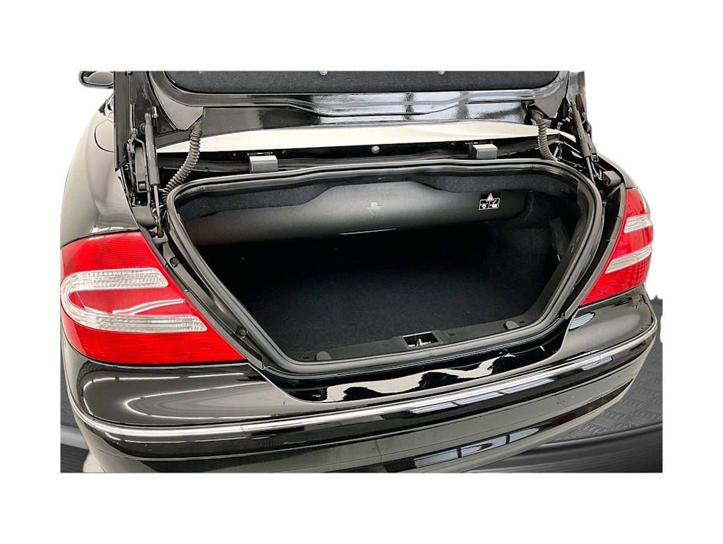 Thumbnail: 2004 Mercedes-Benz CLK - 18