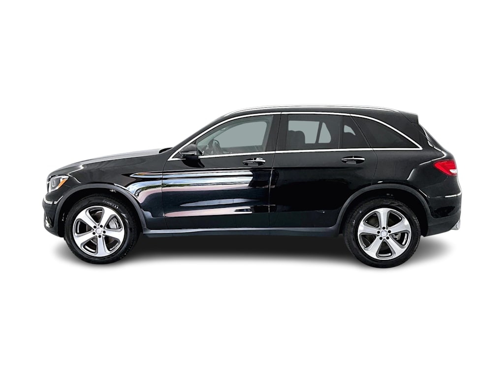 Thumbnail: 2017 Mercedes-Benz GLC - 3