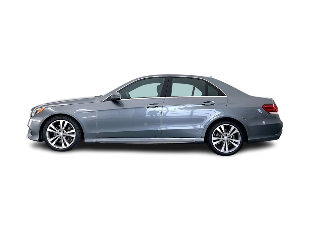 Thumbnail: 2016 Mercedes-Benz E-Class - 3
