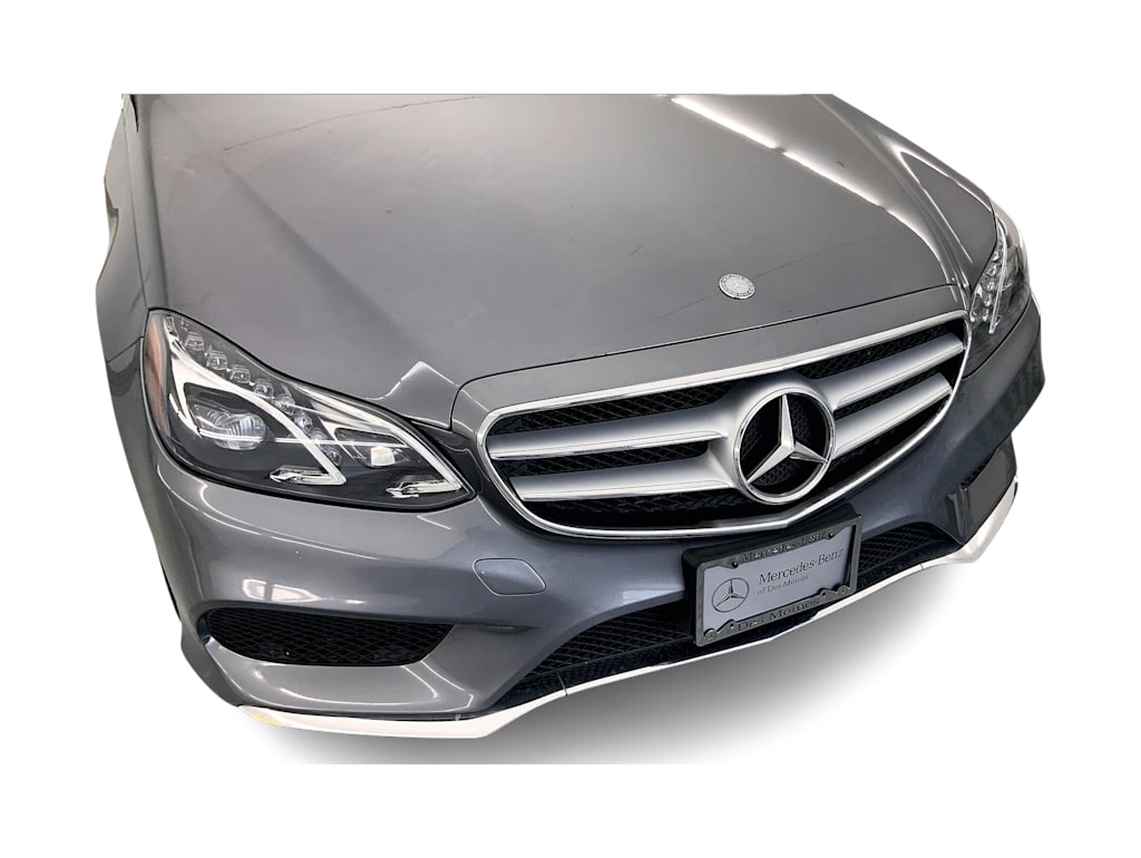 Thumbnail: 2016 Mercedes-Benz E-Class - 27
