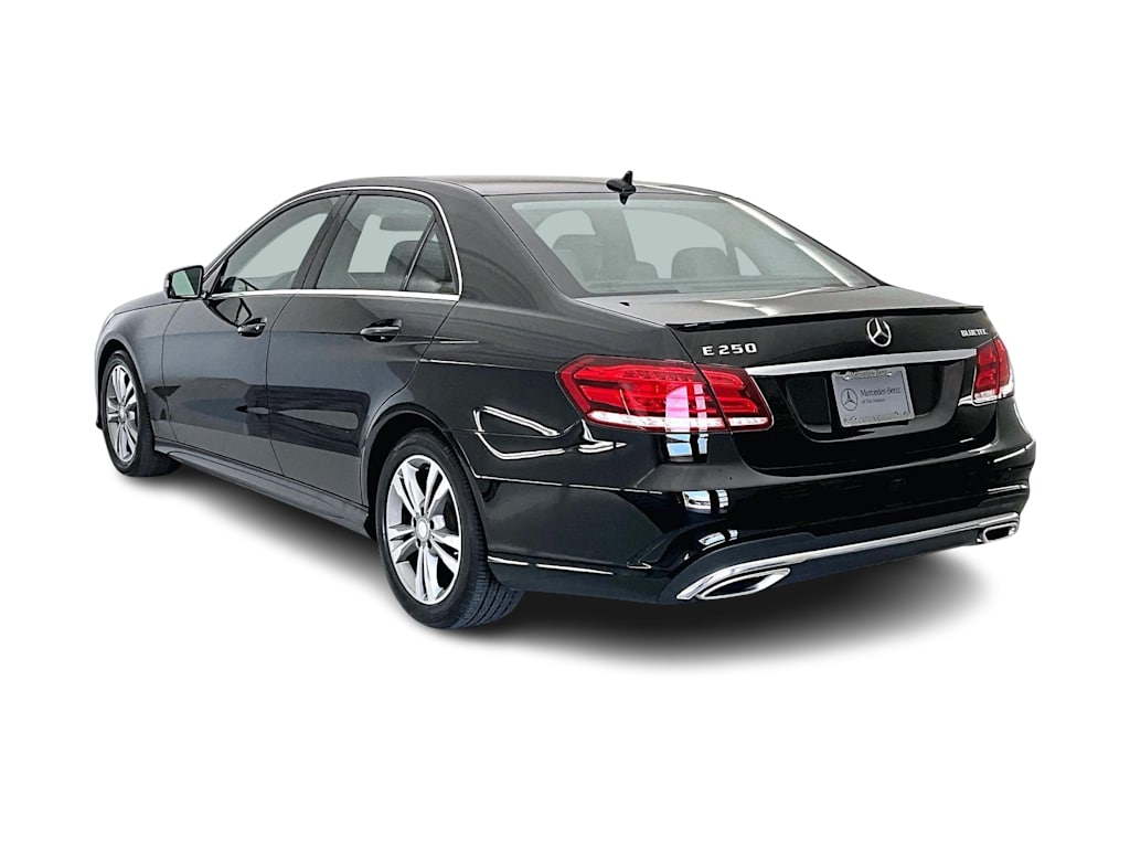 Thumbnail: 2014 Mercedes-Benz E-Class - 4