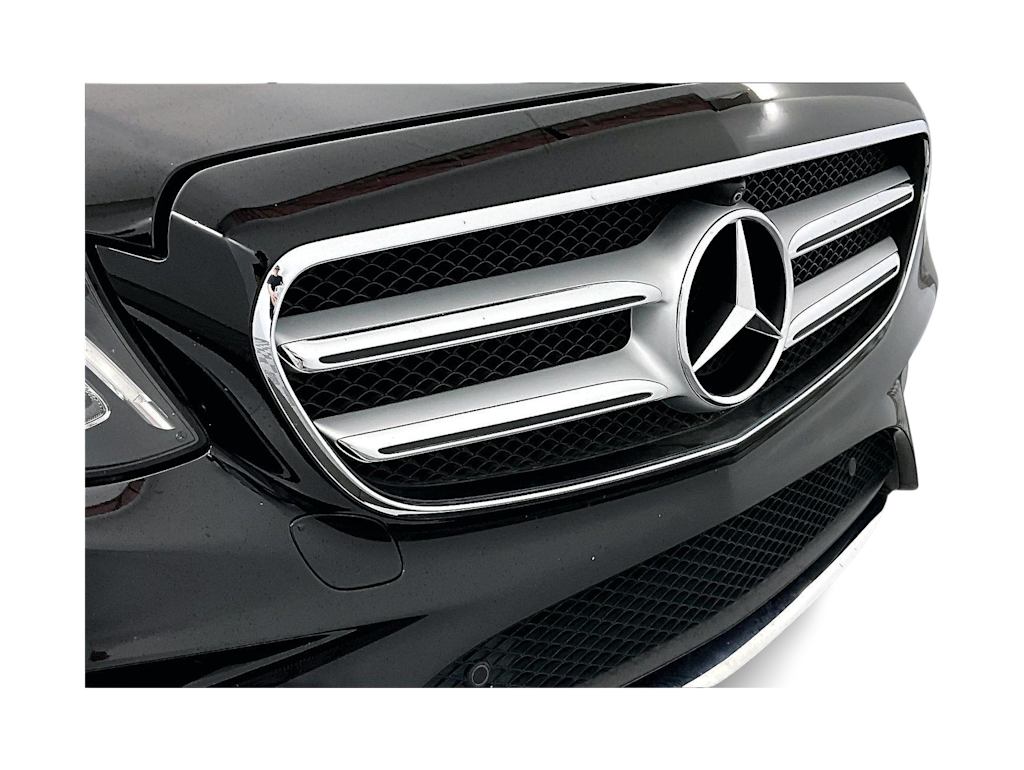 Thumbnail: 2020 Mercedes-Benz E-Class - 27