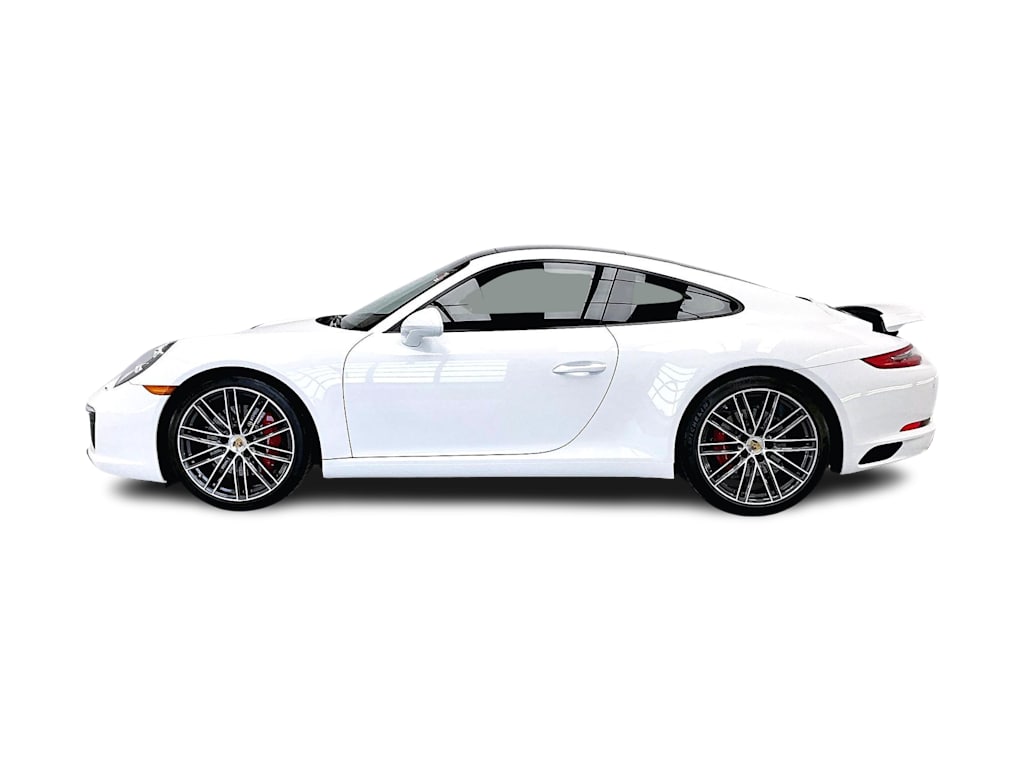 Thumbnail: 2017 Porsche 911 - 3