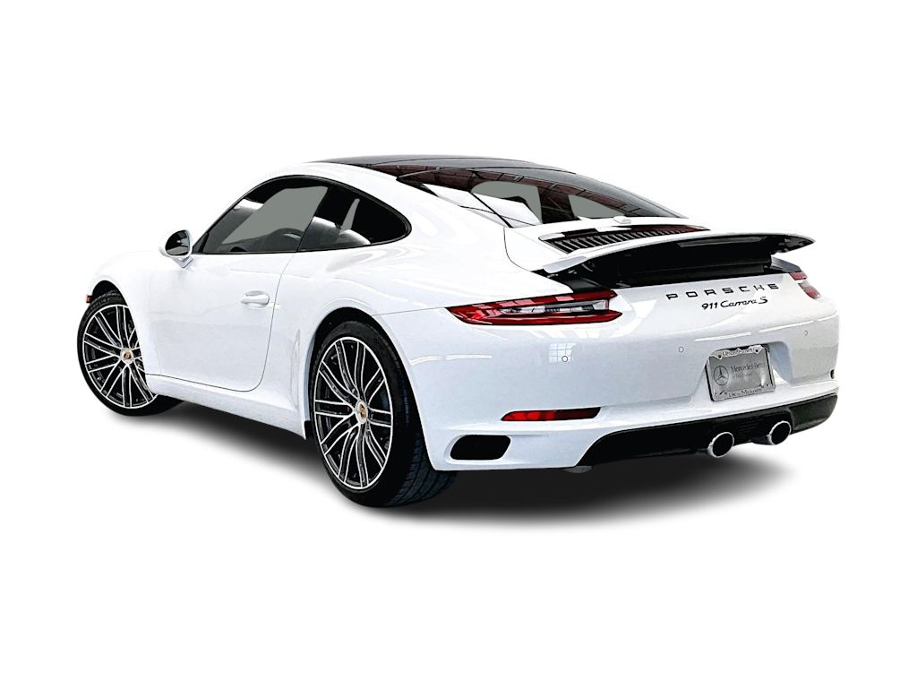 Thumbnail: 2017 Porsche 911 - 4