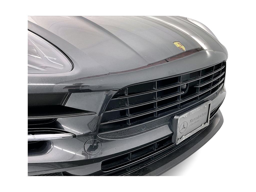 Thumbnail: 2020 Porsche Macan - 27
