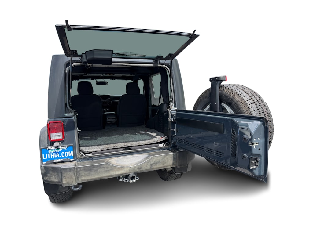 Thumbnail: 2016 Jeep Wrangler - 15