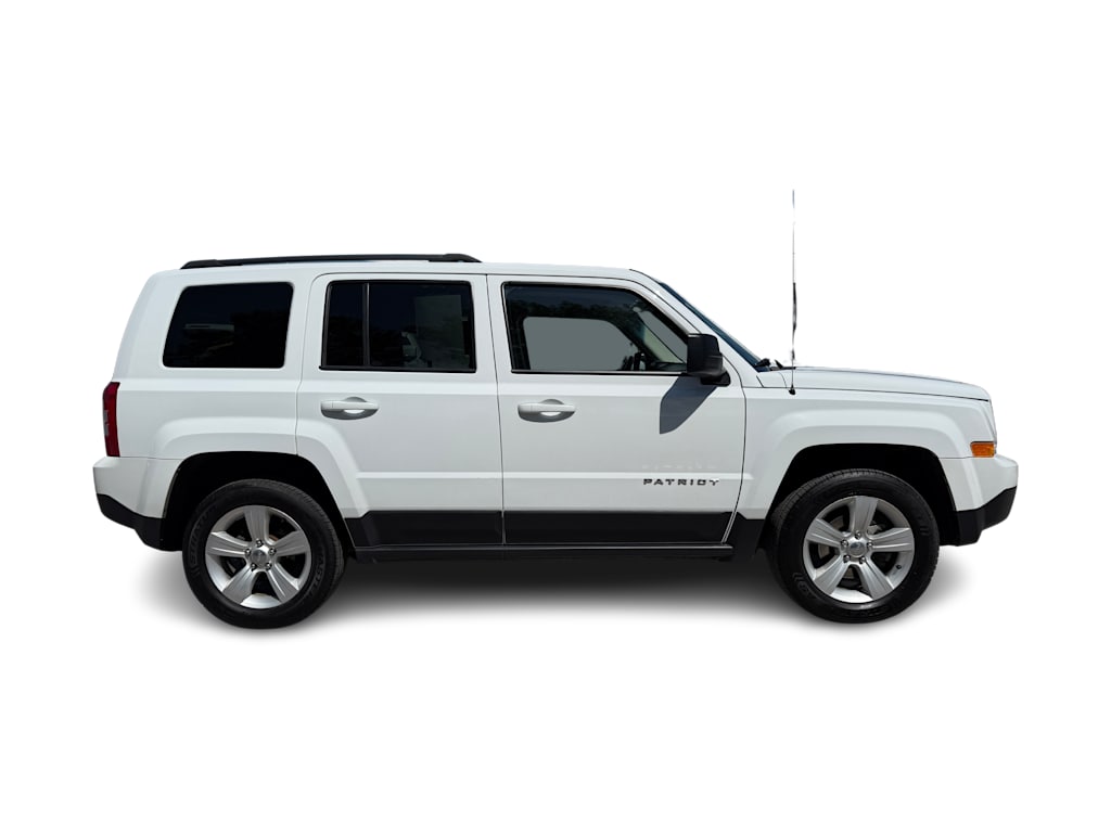 Thumbnail: 2017 Jeep Patriot - 19
