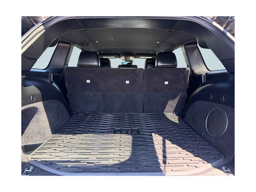 Thumbnail: 2020 Jeep Grand Cherokee - 21
