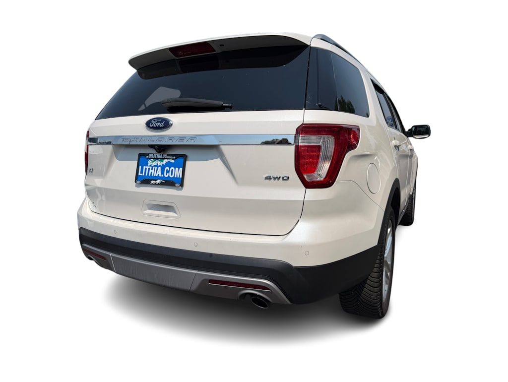 Thumbnail: 2016 Ford Explorer - 3