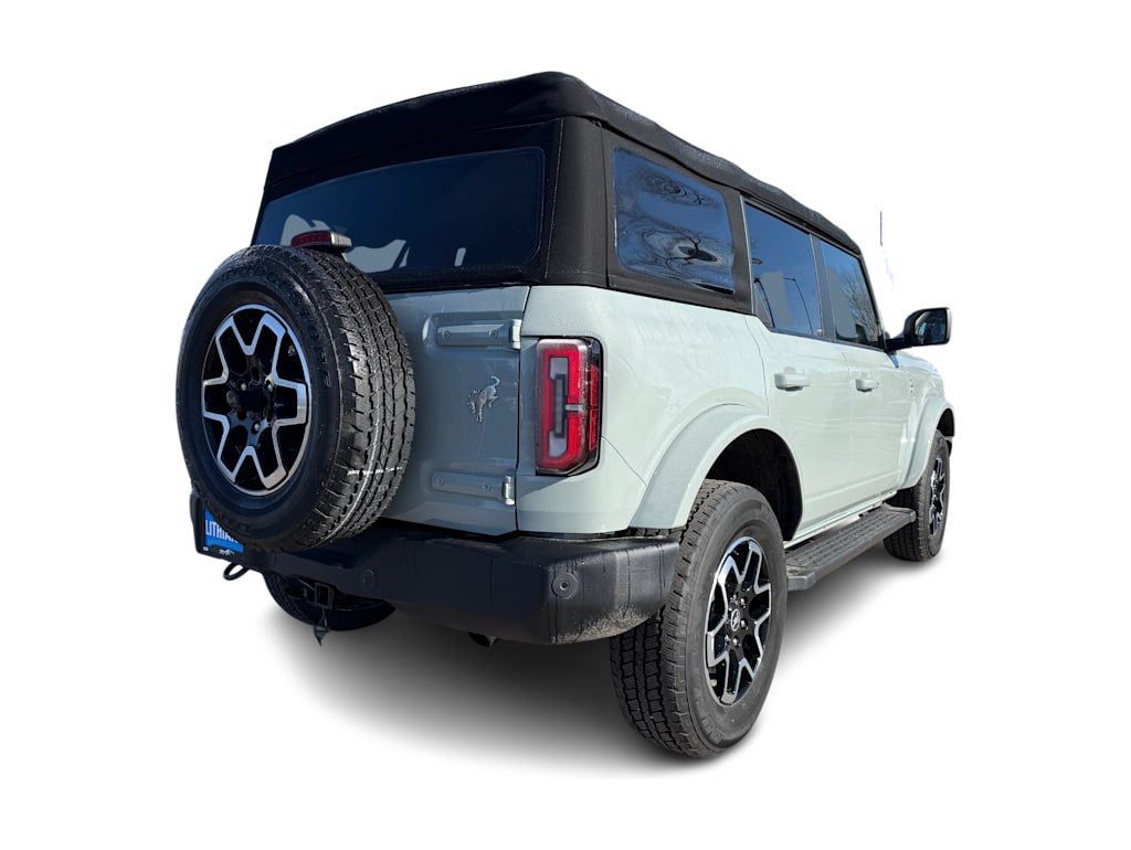 2023 Ford Bronco Outer Banks 18