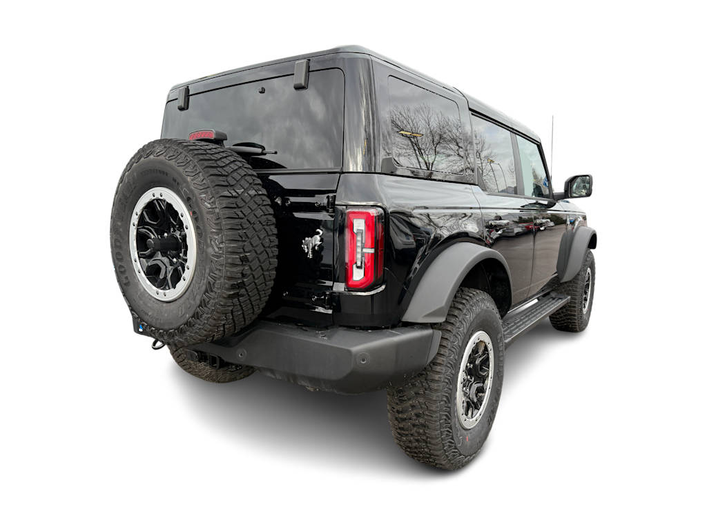 2024 Ford Bronco Outer Banks 18