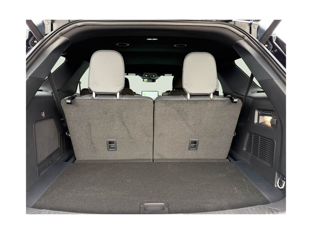 Thumbnail: 2026 Ford Explorer - 21