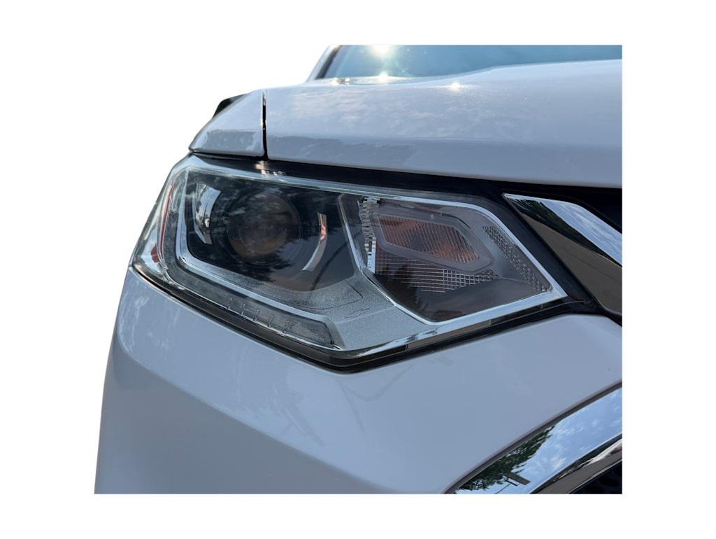 Thumbnail: 2021 Chevrolet Traverse - 3