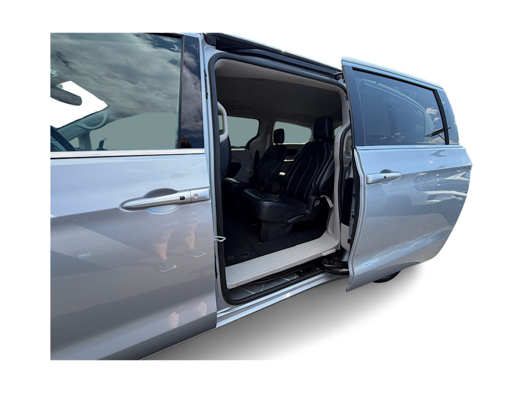 Thumbnail: 2024 Chrysler Pacifica - 26