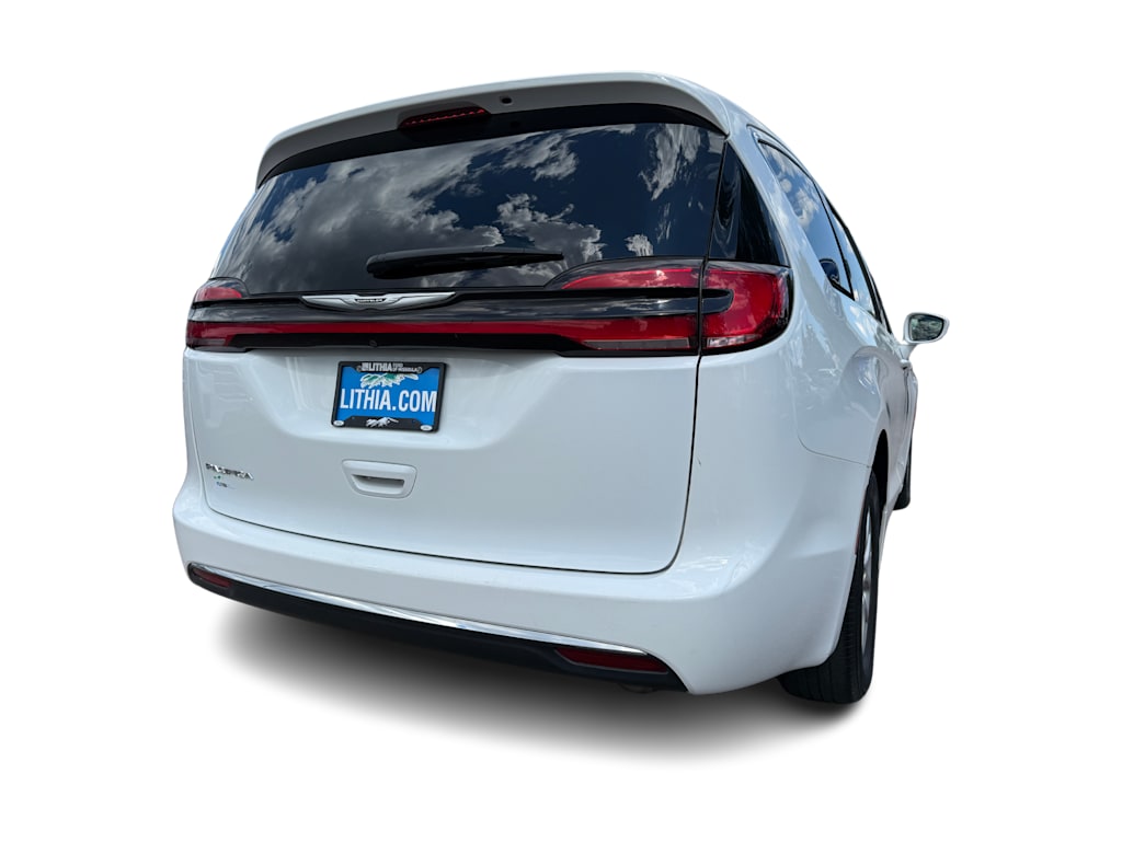Thumbnail: 2022 Chrysler Pacifica - 18