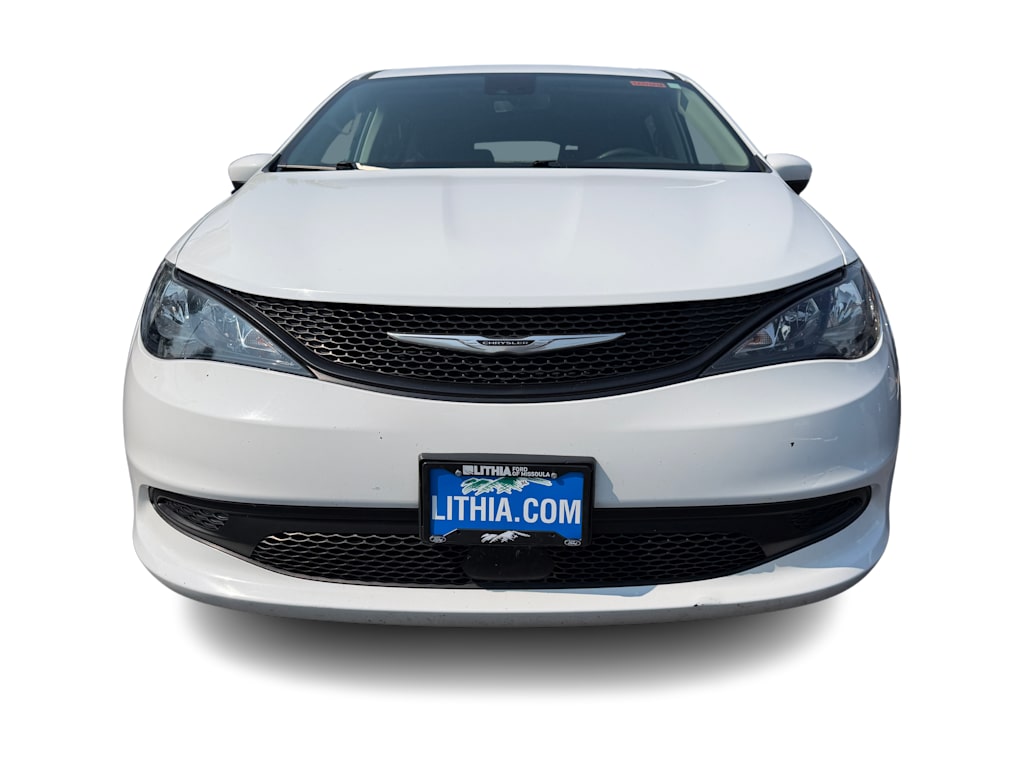 Thumbnail: 2023 Chrysler Voyager - 4