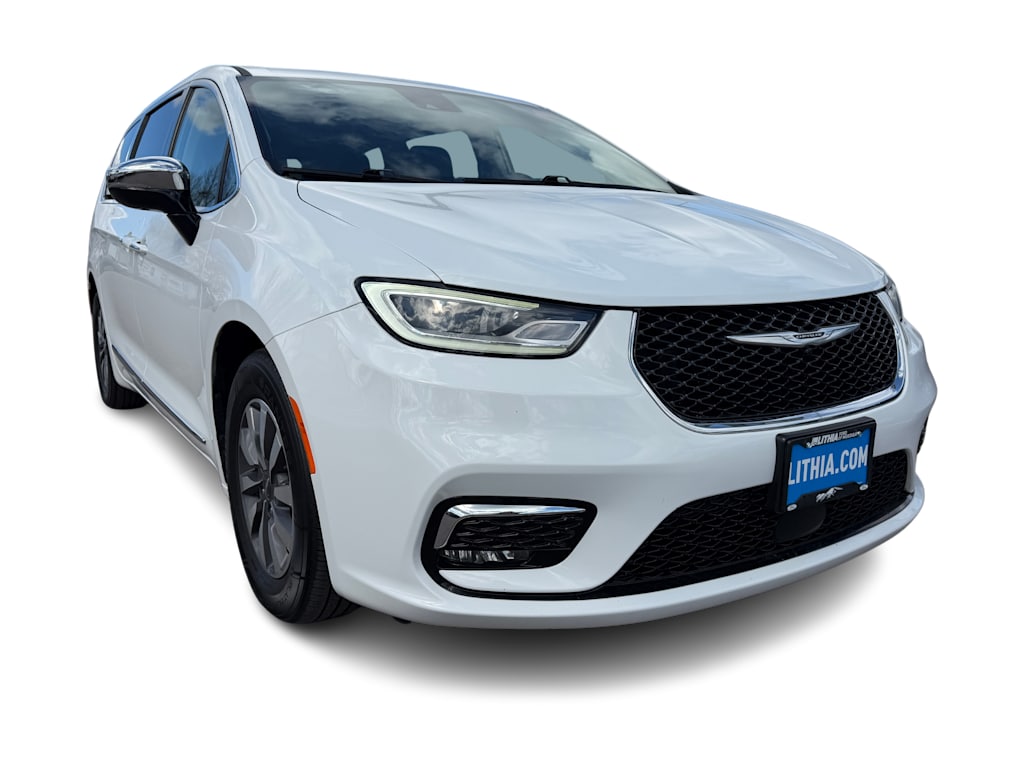 Thumbnail: 2023 Chrysler Pacifica - 16