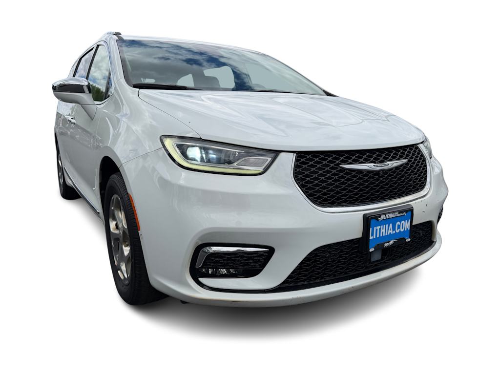 Thumbnail: 2021 Chrysler Pacifica - 17