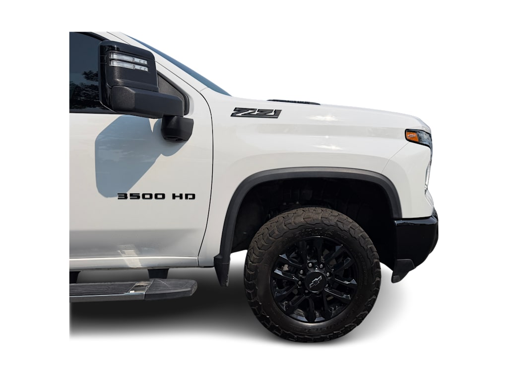 Thumbnail: 2025 Chevrolet Silverado 3500 - 18