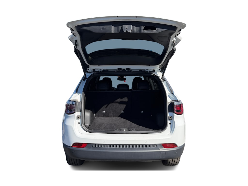 Thumbnail: 2025 Jeep Compass - 15