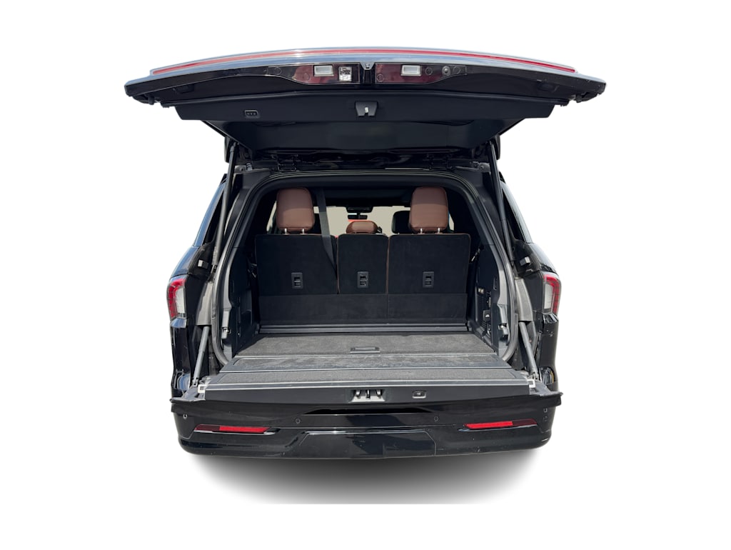 Thumbnail: 2025 Lincoln Navigator - 19