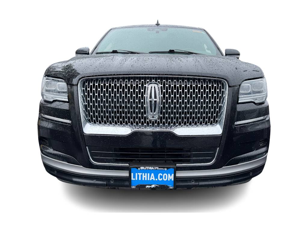 Thumbnail: 2024 Lincoln Navigator L - 16