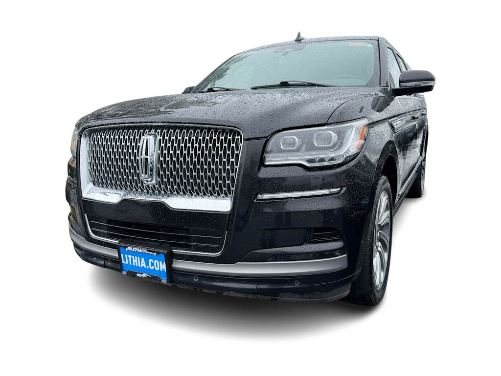 Thumbnail: 2024 Lincoln Navigator L - 4