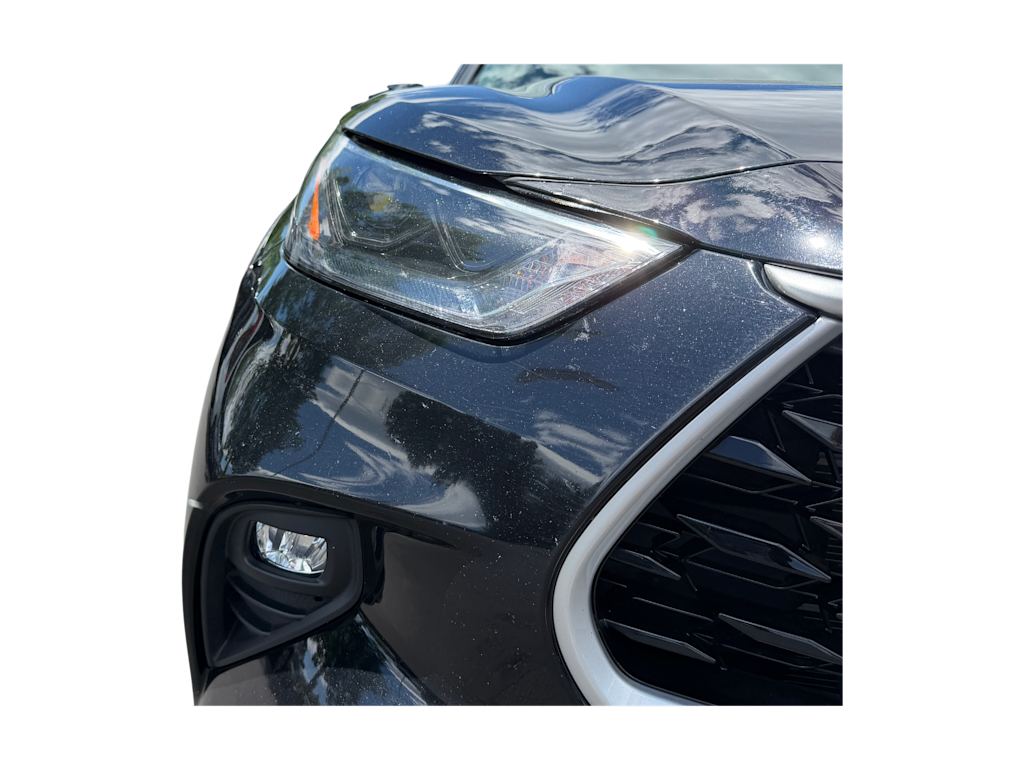 Thumbnail: 2022 Toyota Highlander - 4