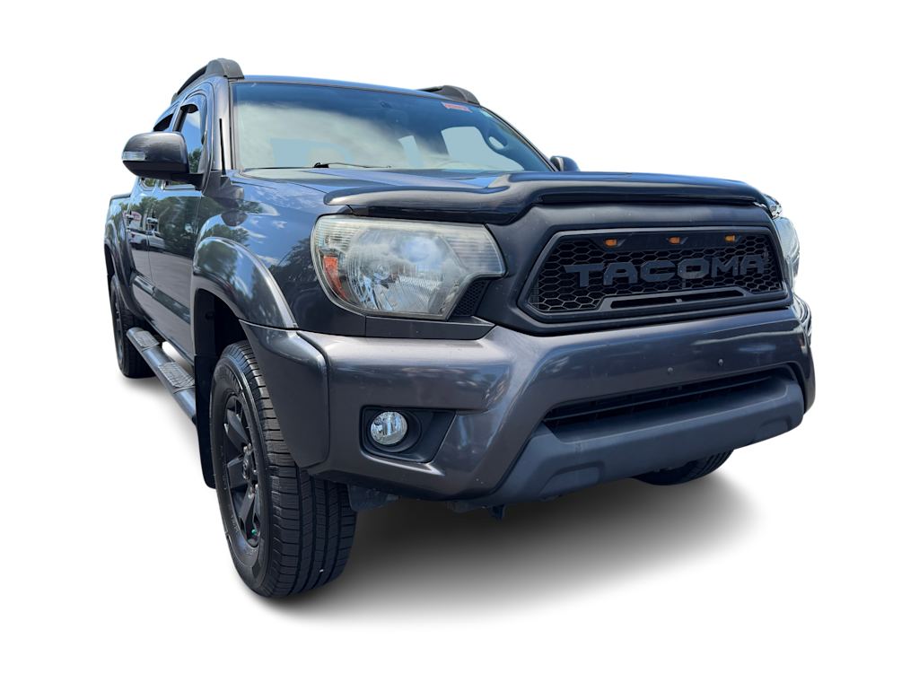 Thumbnail: 2015 Toyota Tacoma - 18
