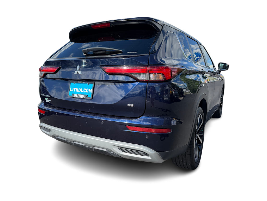 Thumbnail: 2023 Mitsubishi Outlander - 19