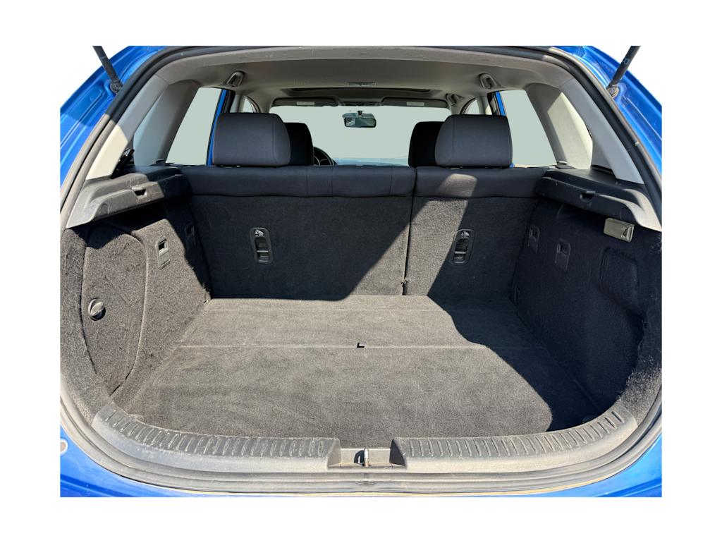 Thumbnail: 2004 Mazda Mazda3 - 19