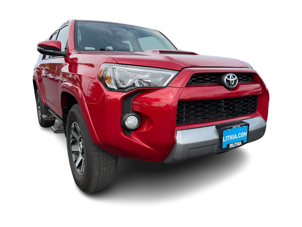 Thumbnail: 2019 Toyota 4Runner - 3