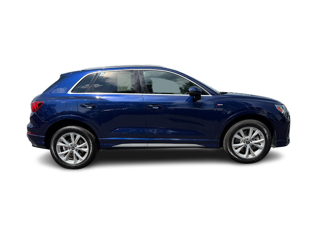 Thumbnail: 2025 Audi Q3 - 18