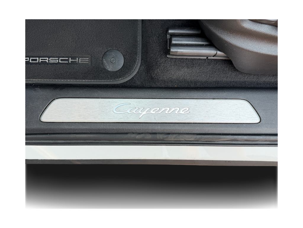 Thumbnail: 2023 Porsche Cayenne - 14