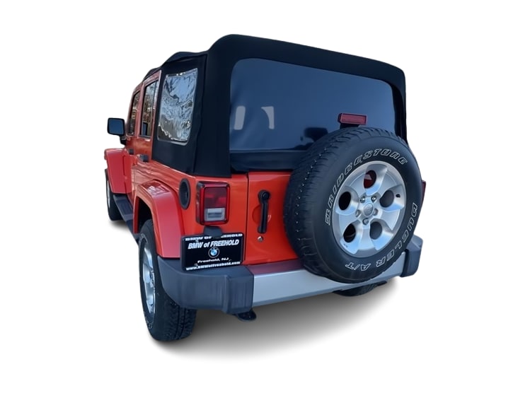2015 Jeep Wrangler Unlimited Sahara 19