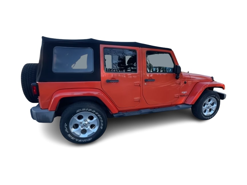 2015 Jeep Wrangler Unlimited Sahara 21