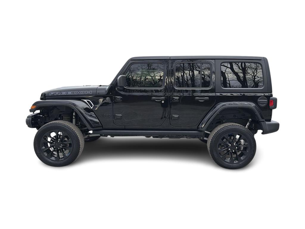 Thumbnail: 2023 Jeep Wrangler - 24