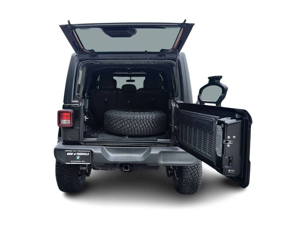 Thumbnail: 2023 Jeep Wrangler - 16