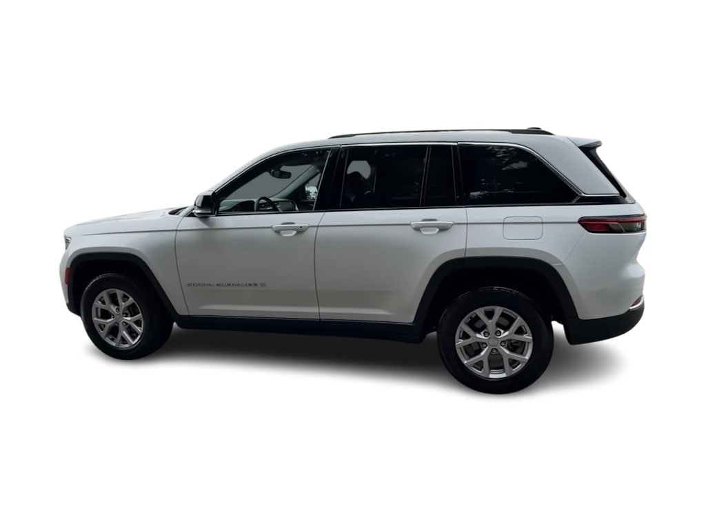 Thumbnail: 2023 Jeep Grand Cherokee - 22
