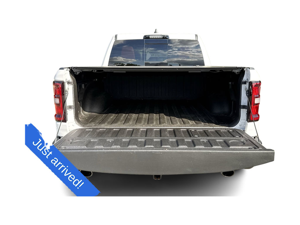 Thumbnail: 2026 RAM 1500 - 17