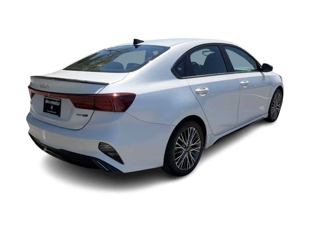 Thumbnail: 2023 Kia Forte - 24