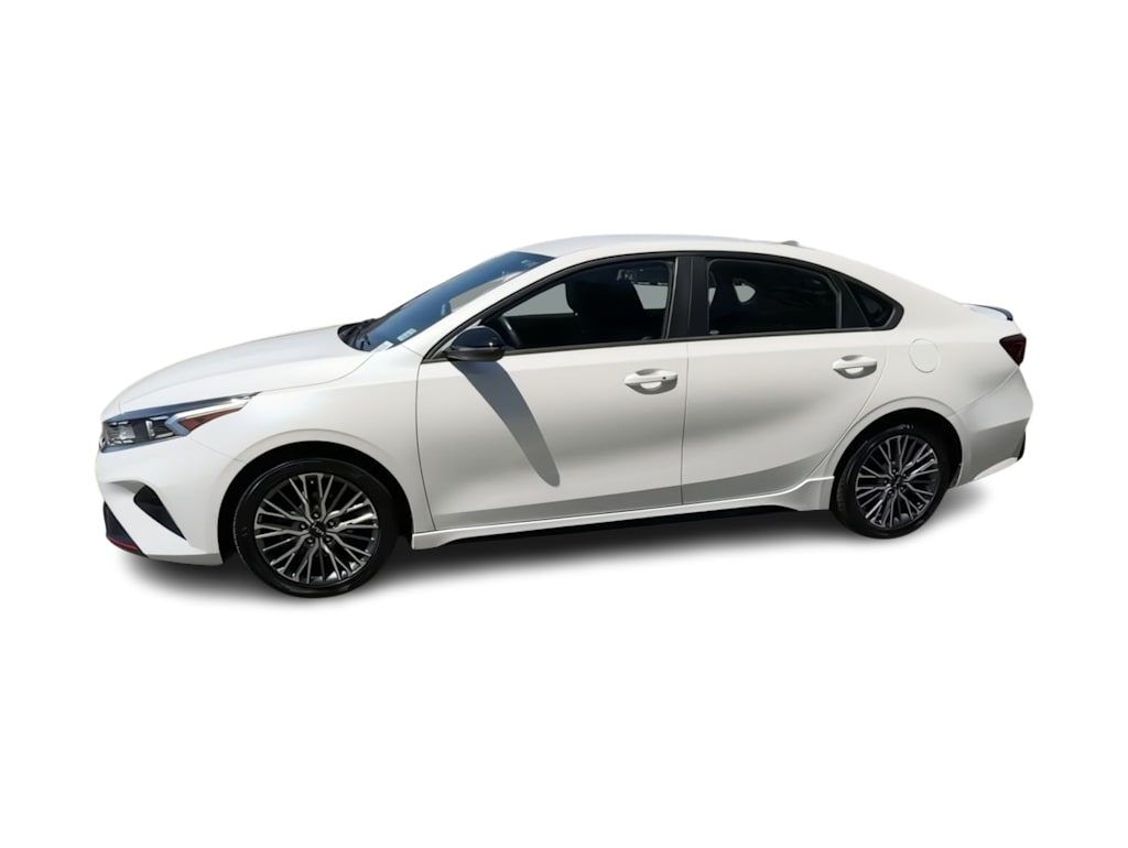 Thumbnail: 2023 Kia Forte - 3